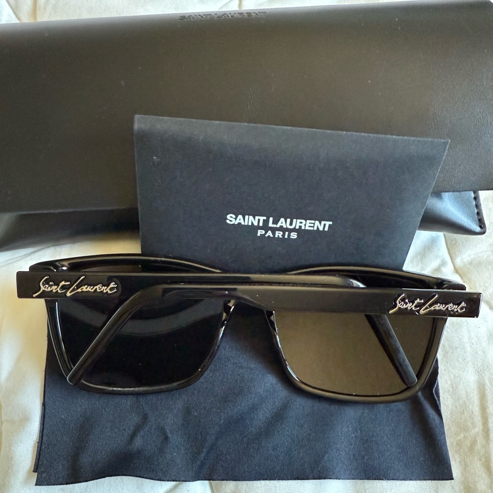Saint Laurent Black Sunglasses SL318 - Picture 3 of 6